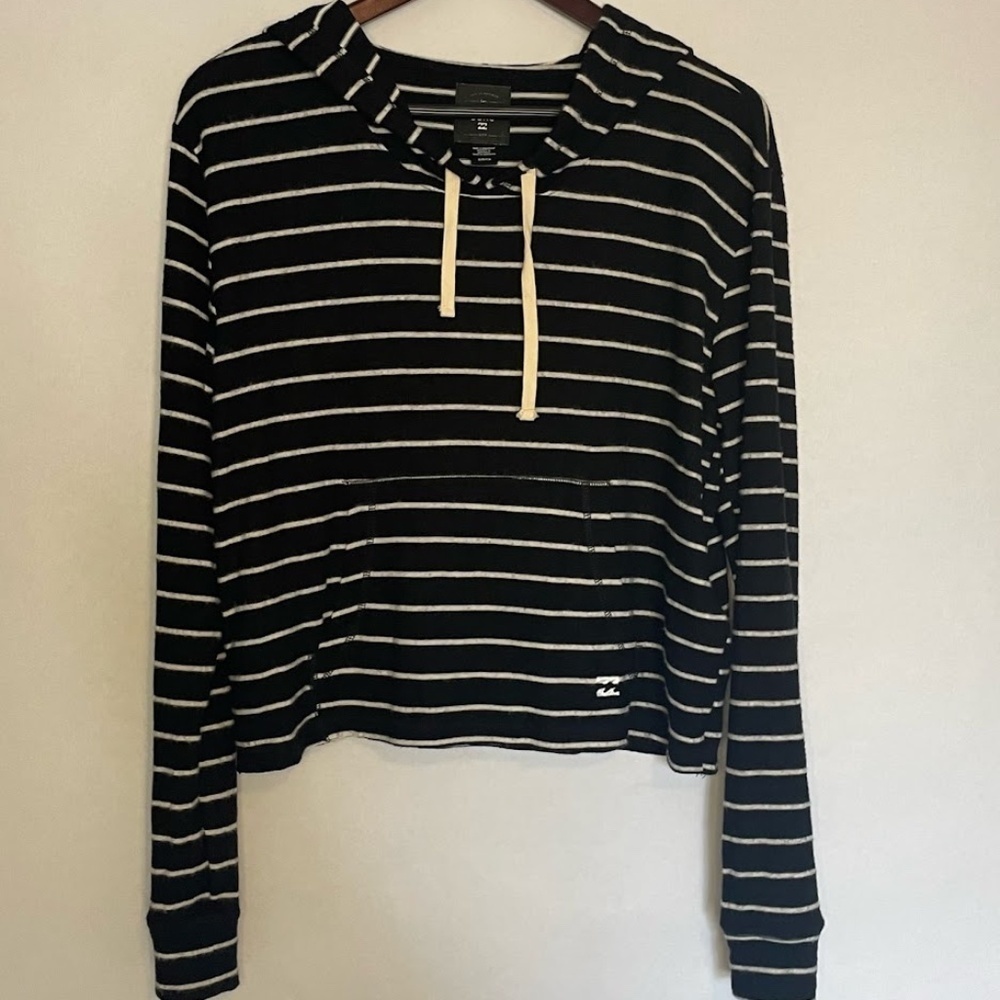 NWOT Billabong Black White Striped Soft Cozy Long Sleeve Hoodie, Small NEW